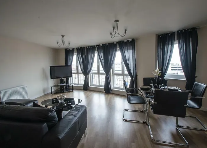 City Centre Orange Apartments - Portland Street